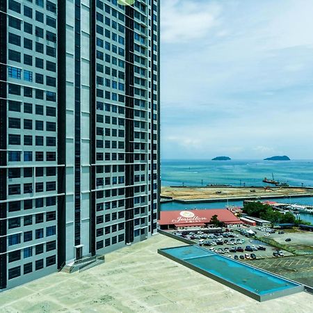Full Seaview 2R1B Condo For 6Pax In Kota Kinabalu Exteriér fotografie