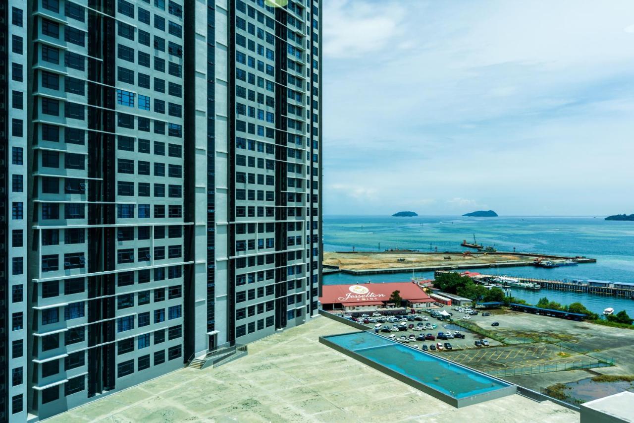 Full Seaview 2R1B Condo For 6Pax In Kota Kinabalu Exteriér fotografie