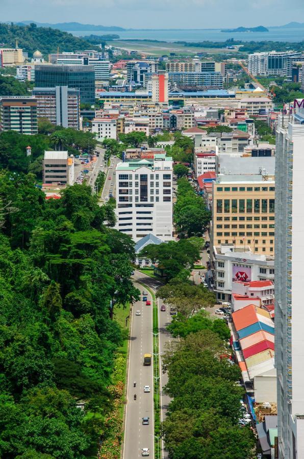 Full Seaview 2R1B Condo For 6Pax In Kota Kinabalu Exteriér fotografie